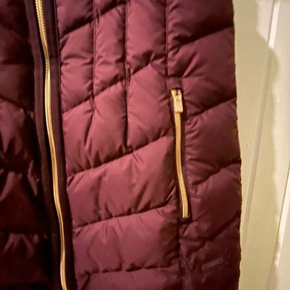 Athleta responsible down CYA vest X-small like new - Picture 4 of 8